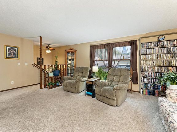 5th image of 703 Evergreen DRIVE