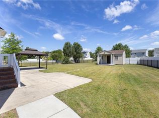1439 Kemp Bridge Dr, Chesapeake, VA 23320