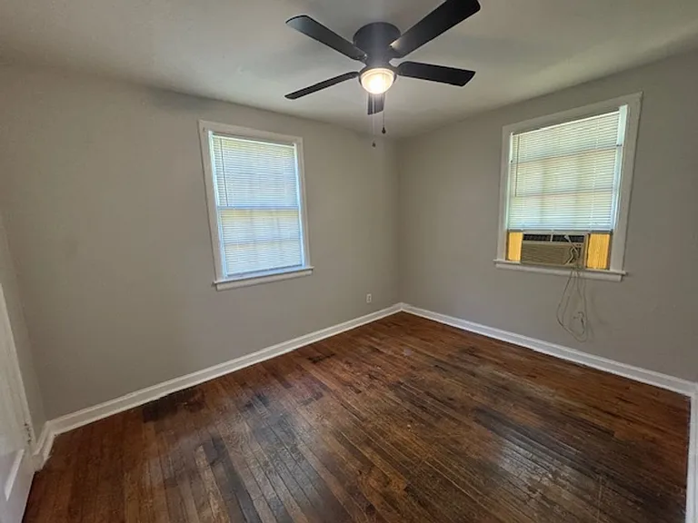 319 Olivia Ct — Photo 13