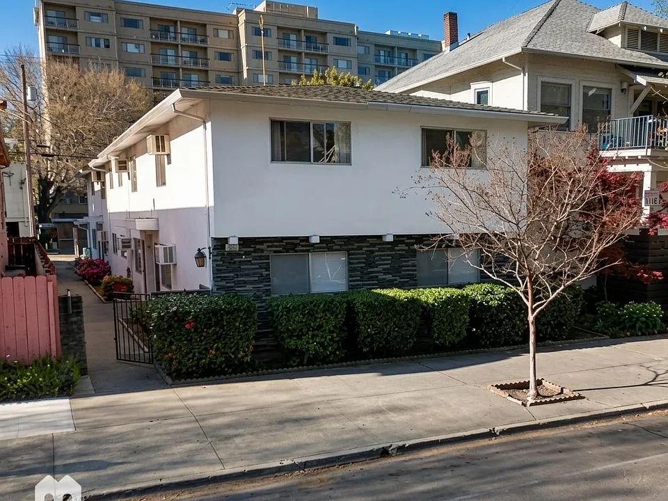 2516 I St #2