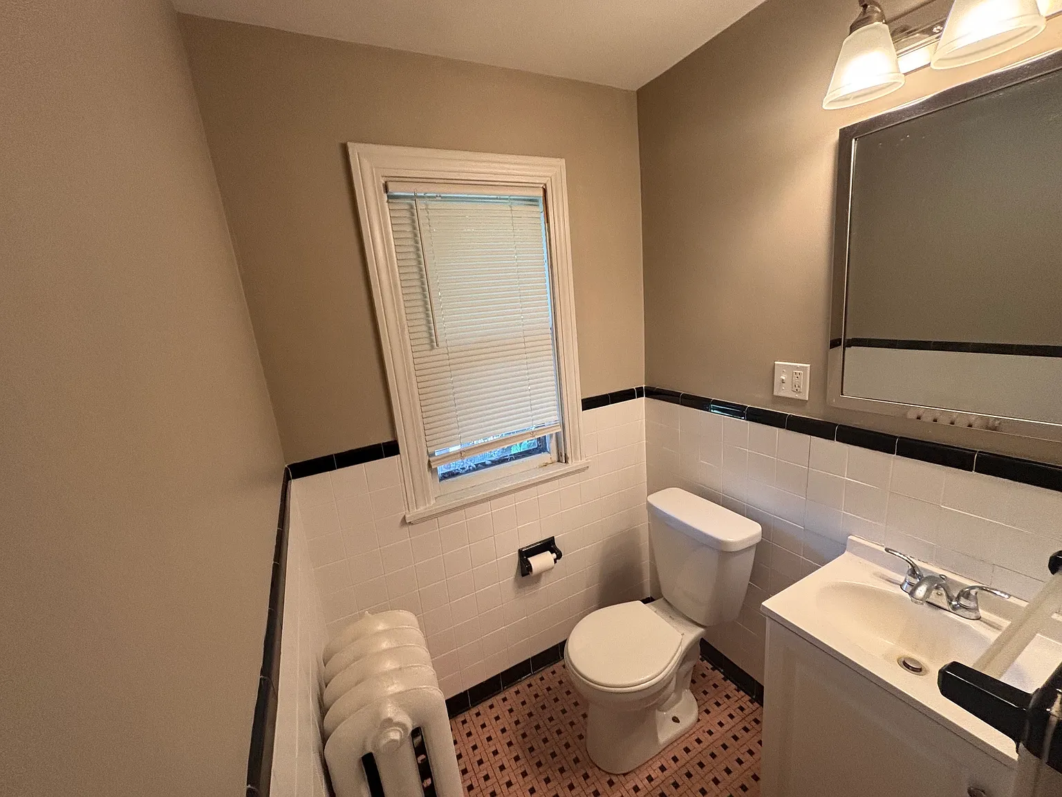 1 bed, 1200 sqft, $1,300 — Photo 4