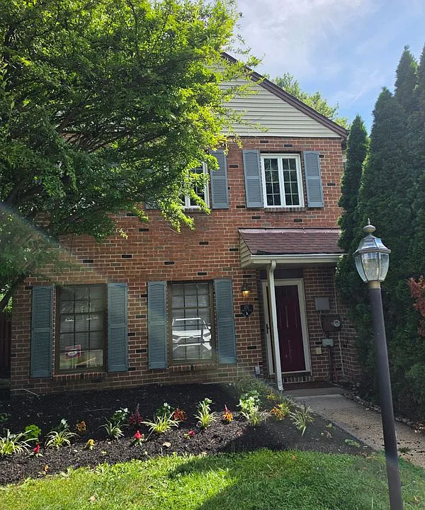 176 Kenton Dr