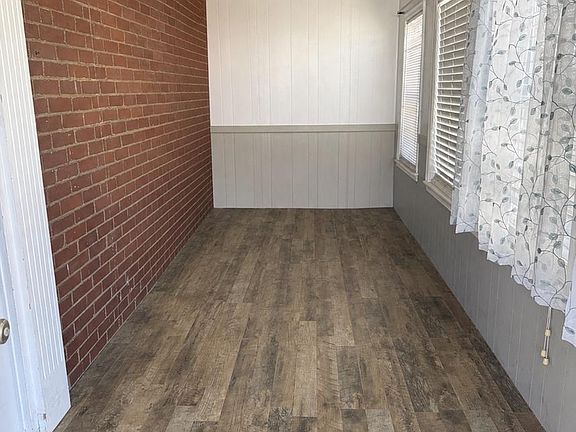 3rd image of 114 N 3rd St