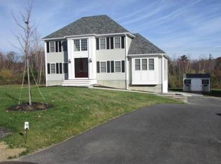 33 Keeneland Cir, Leominster, MA 01453