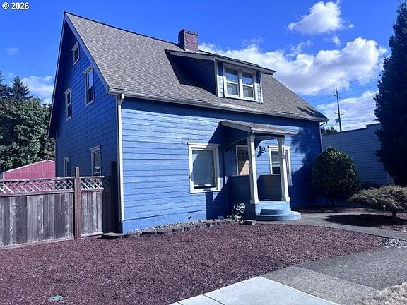 2nd image of 1270 Summer St NE