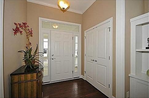 3rd image of 6710 Regents Park Dr