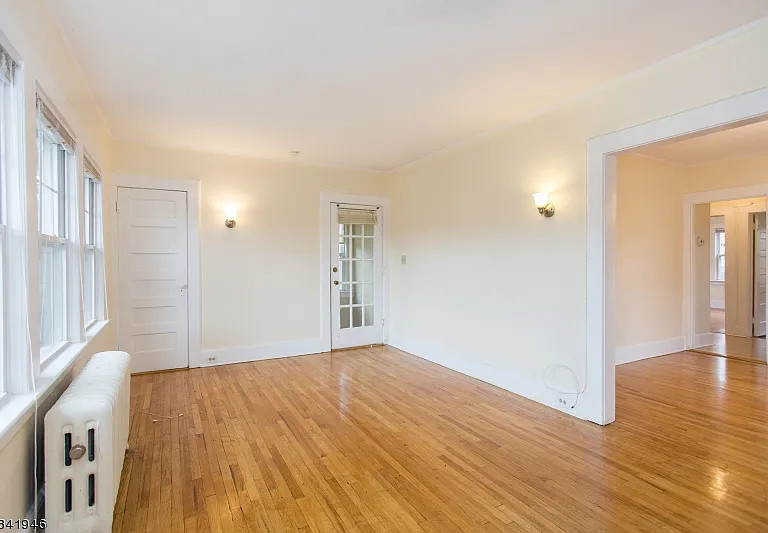 45 Essex Ave — Photo 5