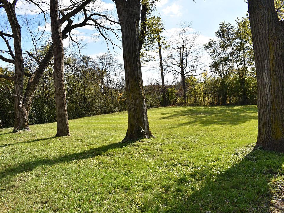 2nd image of 7132 Willow Springs Rd