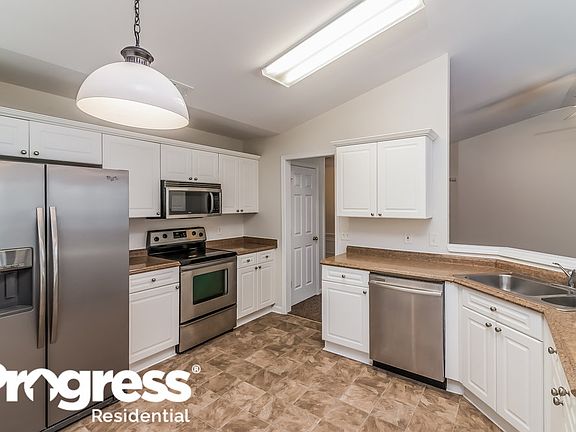 4th image of 2202 Monthemer Cove Dr
