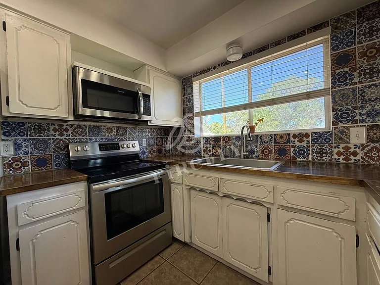 236 S Hamblin St — Photo 9