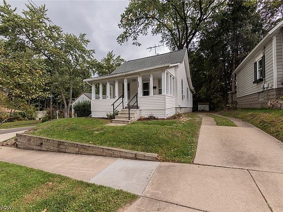2nd image of 1305 Big Falls Ave