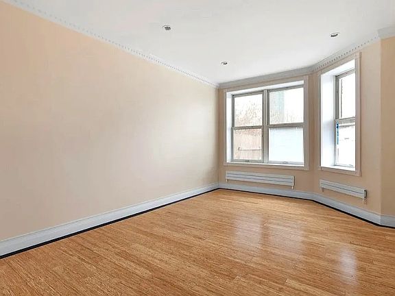 5th image of 45-36 11th St #1