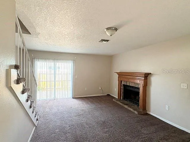 1777 Crystal Grove Dr — Photo 2