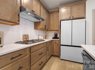 115 Forest Lake Blvd #B, Mooresville, NC 28117