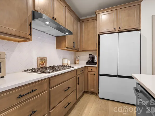 115 Forest Lake Blvd #B, Mooresville, NC 28117