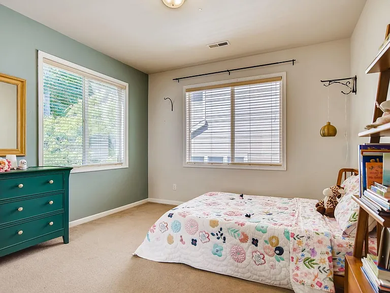 Oversized large kids bedrooms