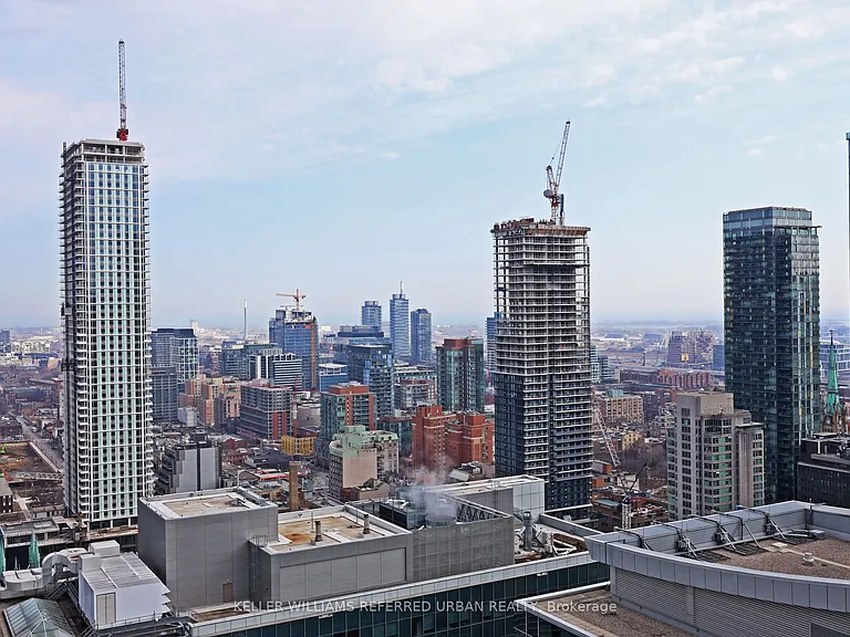 197 Yonge St #3009 — Photo 24
