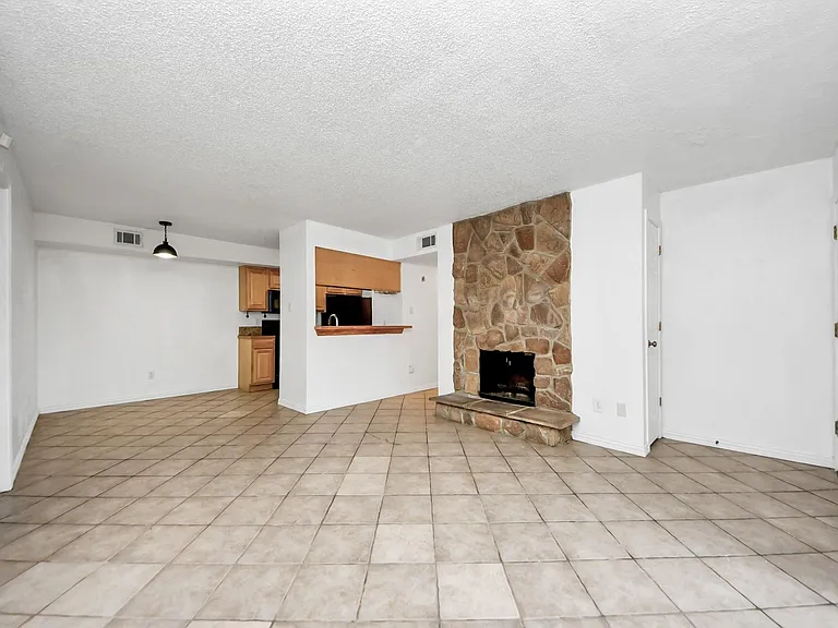 17331 Red Oak Dr #55 — Photo 15
