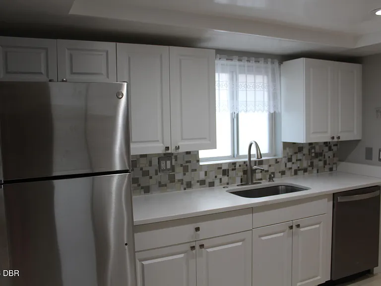 144 S Halifax Ave #35 — Photo 7