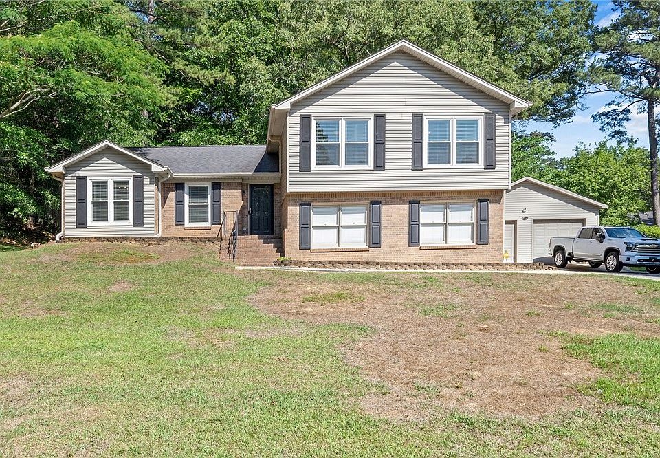 1st image of 5605 Northwood Lake Dr E