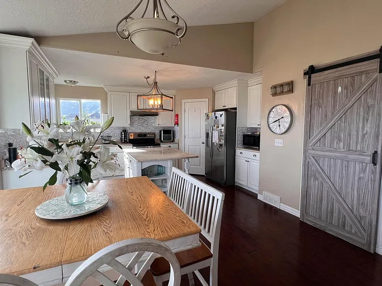 2959 W Rim Rock Dr — Photo 3
