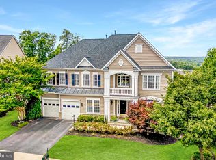 42720 Ridgeway Dr, Ashburn, VA 20148