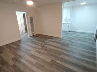1044 W 110th St #4, Los Angeles, CA 90044