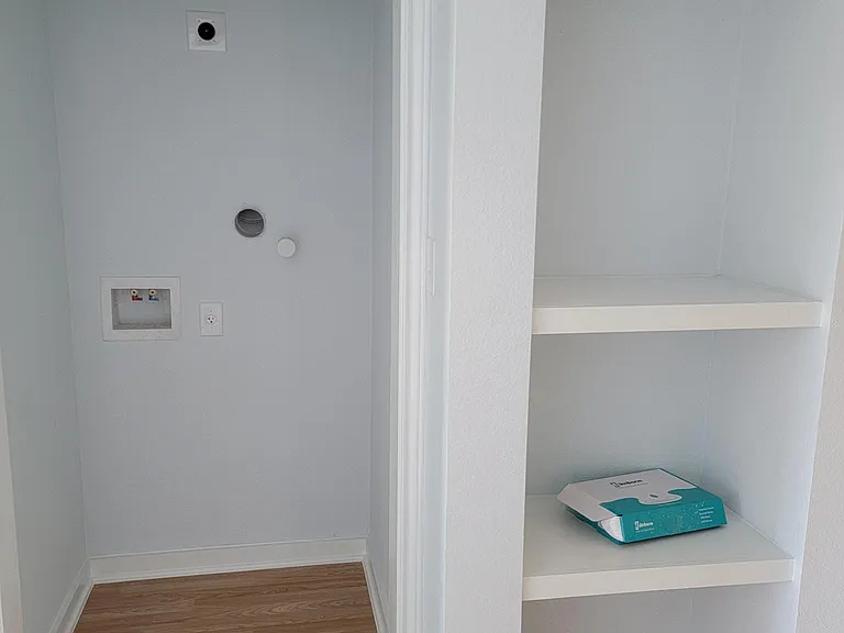 1st floor - Laundry and closet