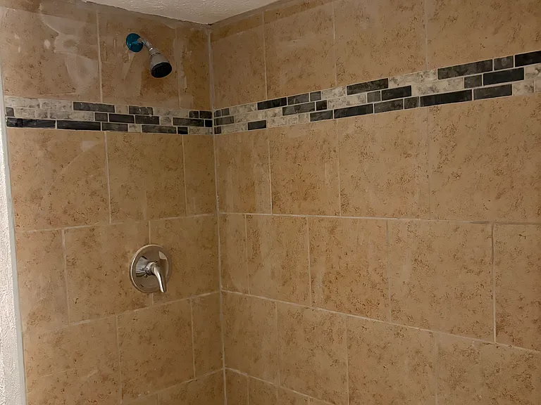 3910 E 116th St #5 — Photo 5