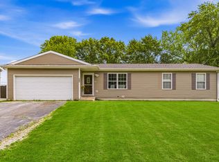 733 Devonshire Rd, Valparaiso, IN 46385