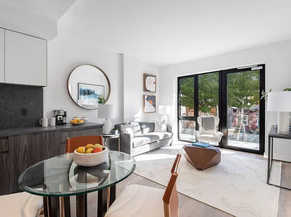 435 Tompkins Ave #205, Brooklyn, NY 11216