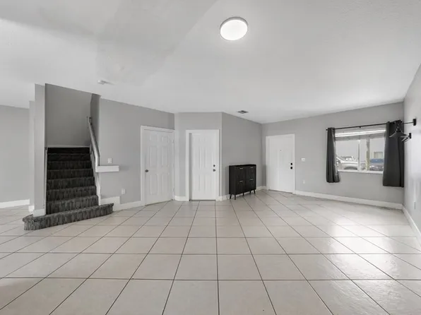 3891 SW 147th Ave APT 11, Miami, FL 33185