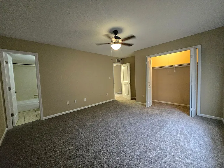 507 NW 39th Rd #106 — Photo 17