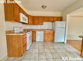 1131 Commonwealth Ave #14Q, Allston, MA 02134