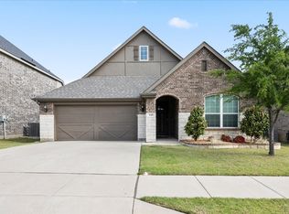 448 Windy Knoll Rd, Fort Worth, TX 76028