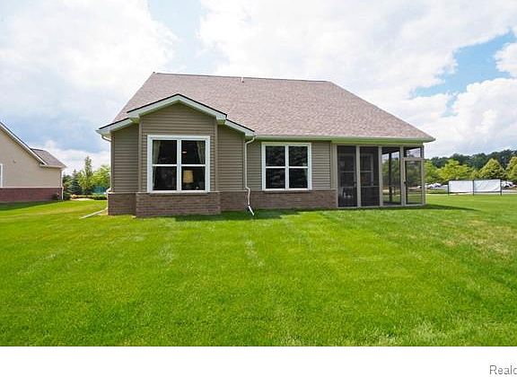 2nd image of 9405 Pine Valley Dr