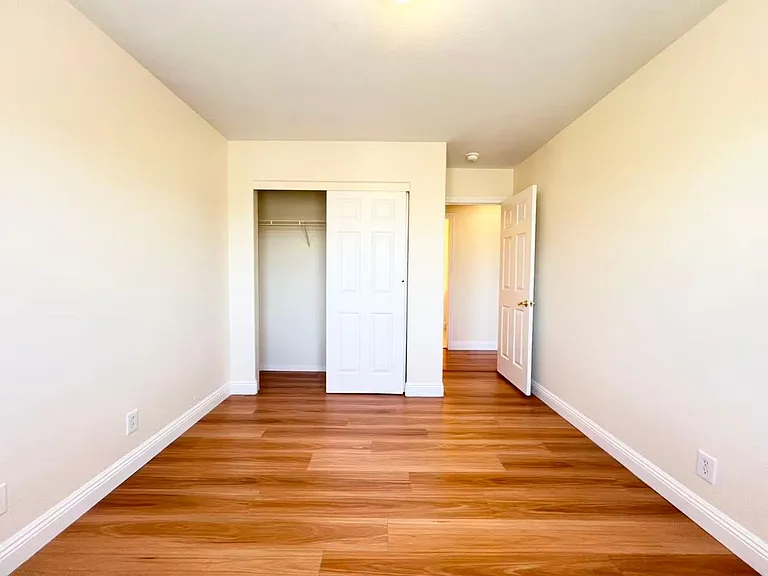 9891 Ridge Hill Ave — Photo 20
