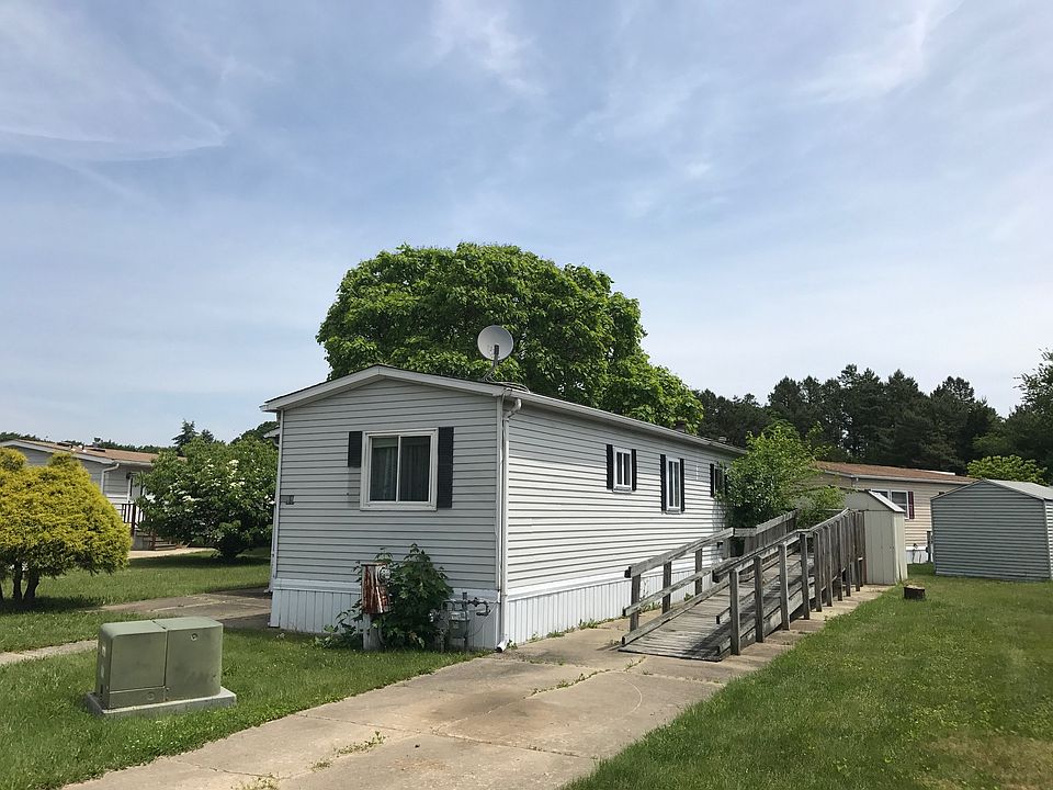2nd image of 13 Judith Way