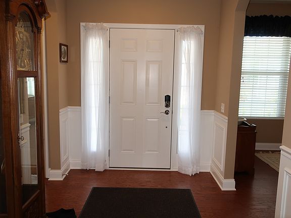 3rd image of 714 Glory Dr