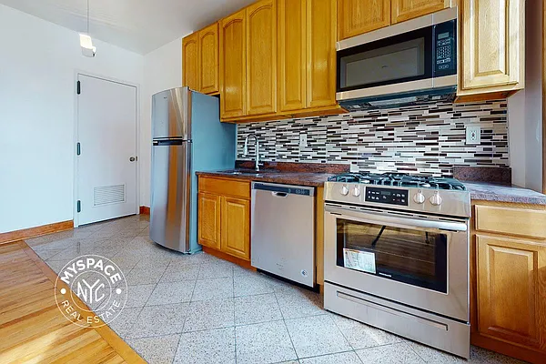 Rented by MySpaceNYC | media 2