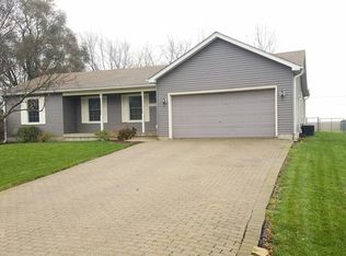 1971 Rosemary Cir, Sandwich, IL 60548