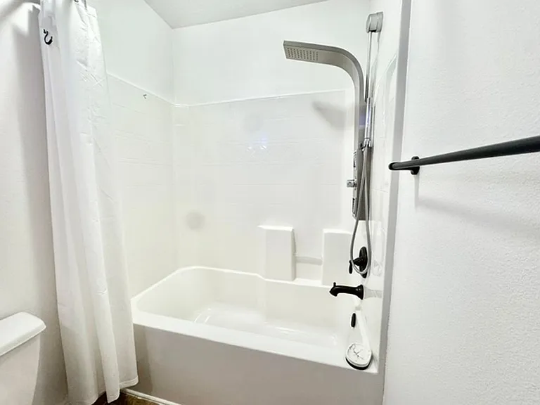 104 Golf Villa Dr — Photo 16