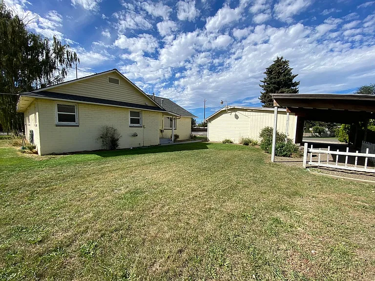 309 W Patrick Ave — Photo 2