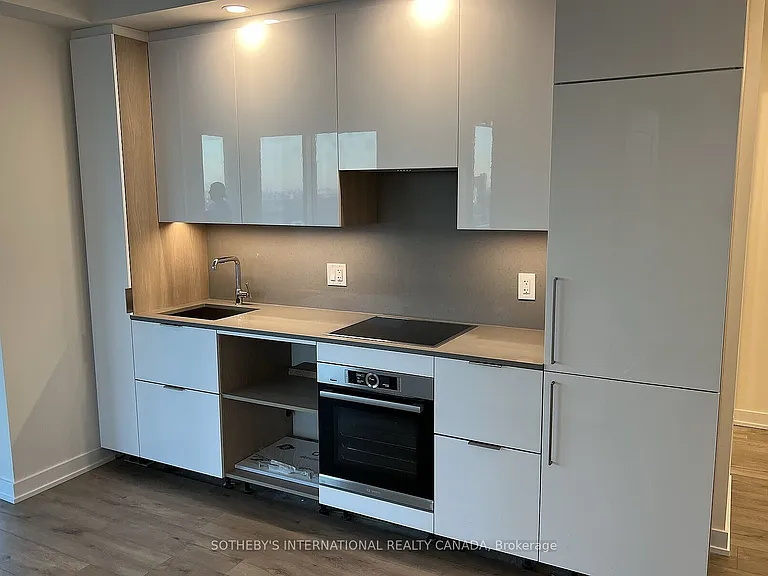 28 Freeland St #4807 — Photo 7