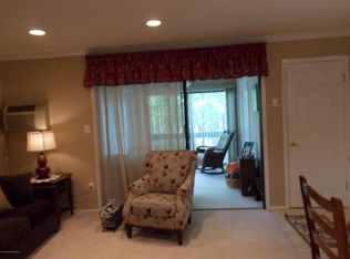 36 Manchester Ct, Red Bank, NJ 07701