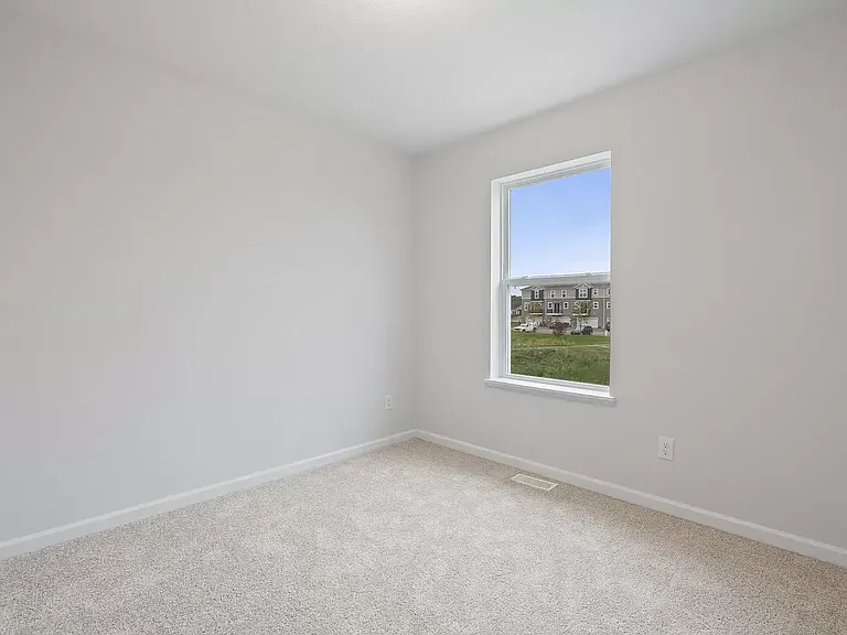 13621 Busch Ln — Photo 23
