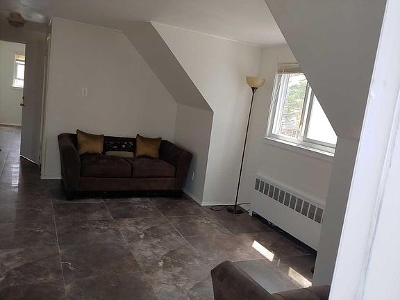 2nd image of 1400 Marshall St