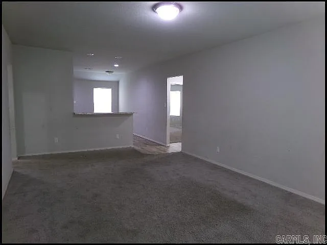 30 Erwin Dr — Photo 2