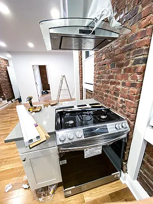 Rented by Voro New York | media 79