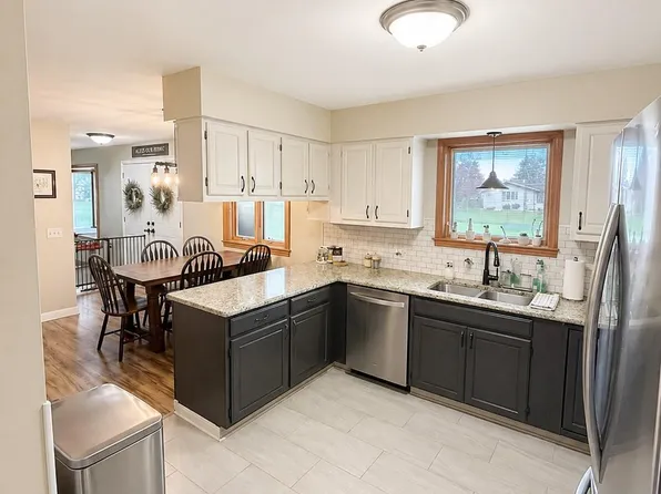 3480 Clearwater Dr, Davison, MI 48423